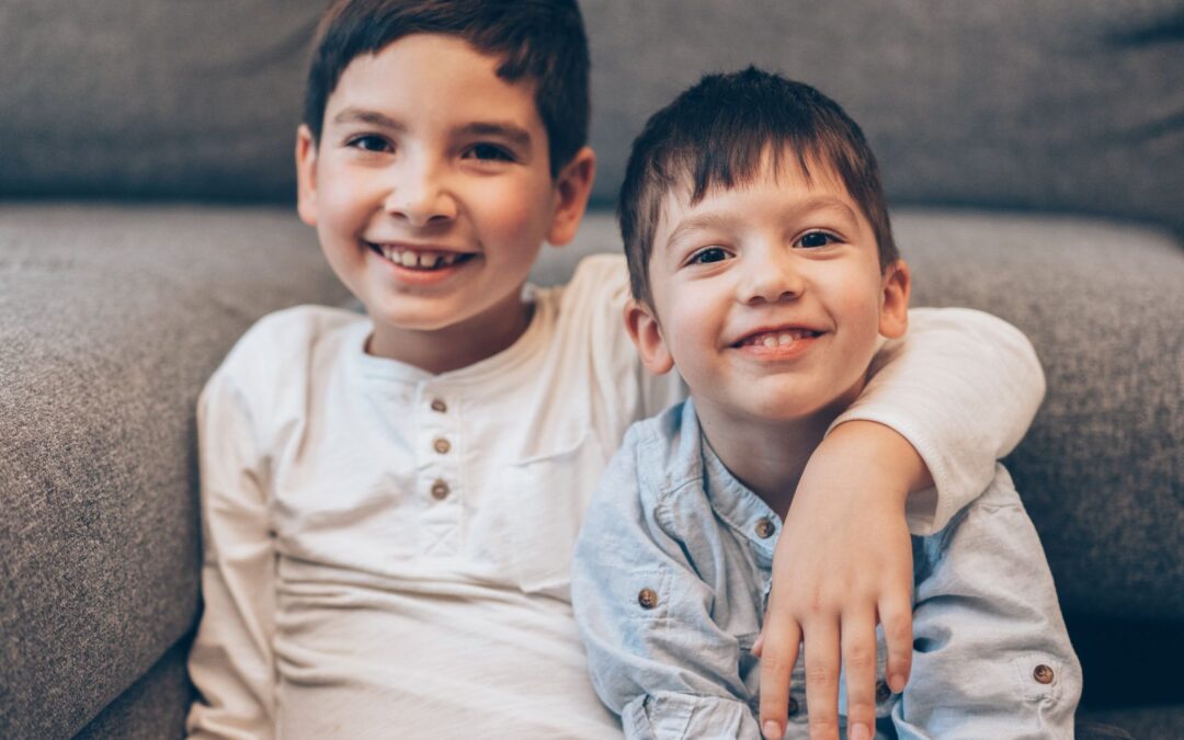 S2E16 – Helping Adopted Siblings Thrive: Play Therapy Parenting Pillars